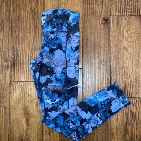 lululemon athletica Pants - NWOT- Lululemon Leggings